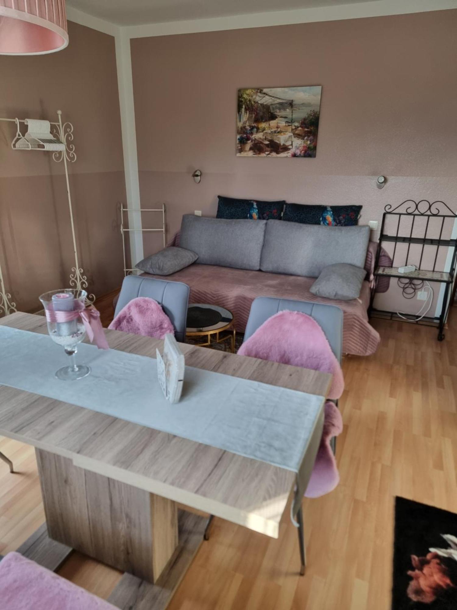 Ferienhaus Burgblick Треффен Экстерьер фото